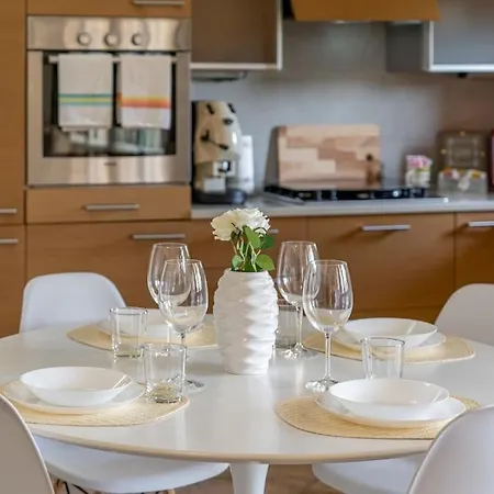 10min Dalla Ghirlandina And Relax In Apartmán *